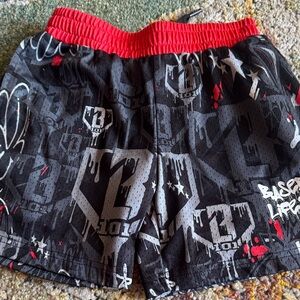 BASEBALL LIFESTYLE NIGHT GAME DRIP BOYS SHORTS IN SZ YOUTH SM…VERY GENTLY WORN!